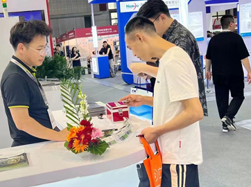 芯片为什么越做越？国产化沉点关注晶圆划片刀！